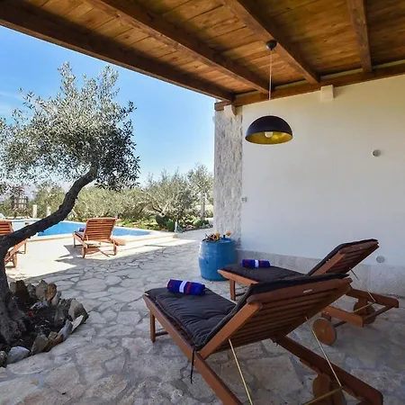 Mar 2 Пучишча