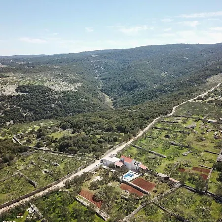 Mar 2 Villa *